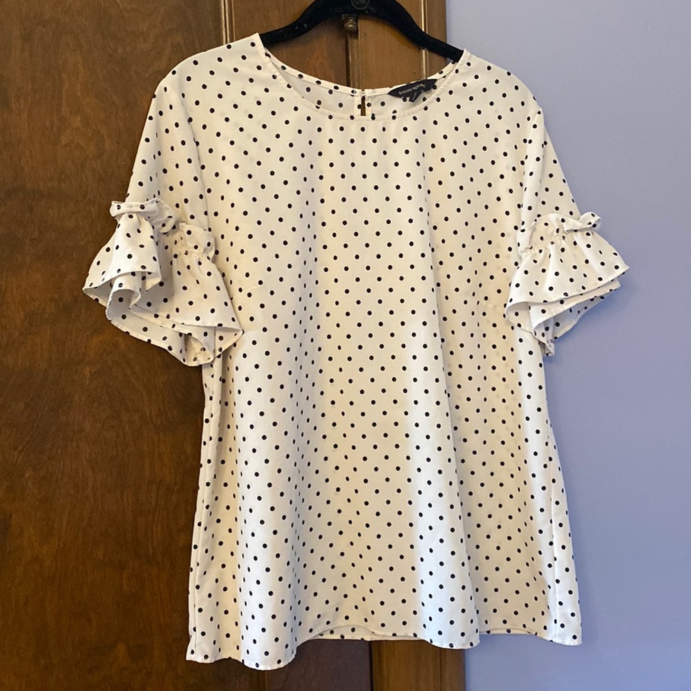 Banana Republic Ruffle Sleeved Blouse L